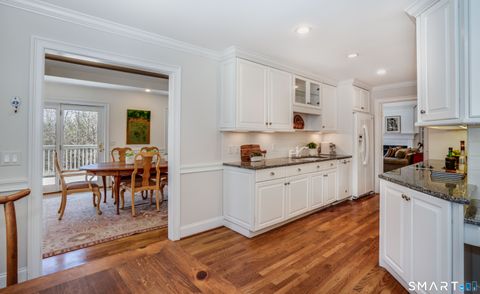 Tiny photo for 3 Shirecrest #3, Avon, CT 06001 (MLS # 24165675)