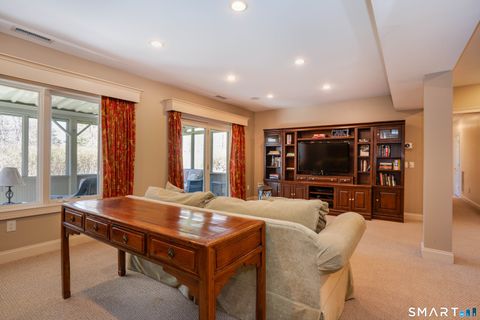 Tiny photo for 3 Shirecrest #3, Avon, CT 06001 (MLS # 24165675)