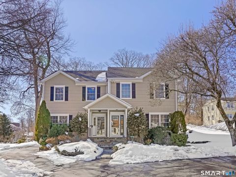 86 Forest Street S New Canaan CT 06840