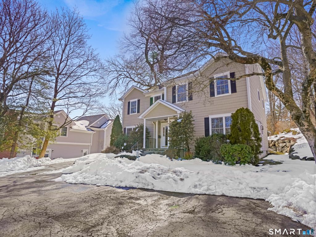 Photo of 86 Forest Street #S, New Canaan, CT 06840 (MLS # 24155284)