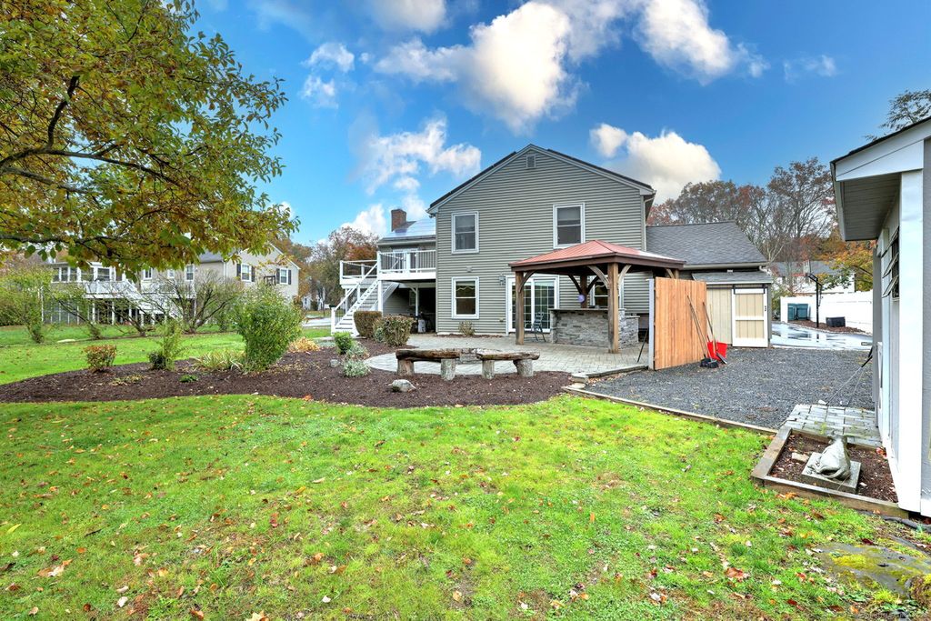 Photo of 405 Sharon Drive, Cheshire, CT 06410 (MLS # 24137334)