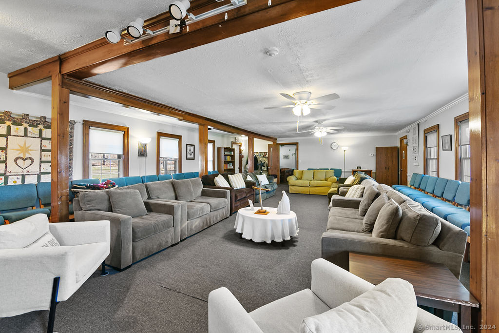 595 Town Hill Road, New Hartford, Connecticut image 7