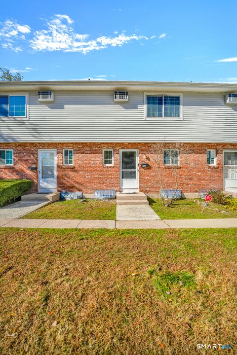 Tiny photo for 30 Woodglen Drive #7B2, Waterbury, CT 06705 (MLS # 24164892)