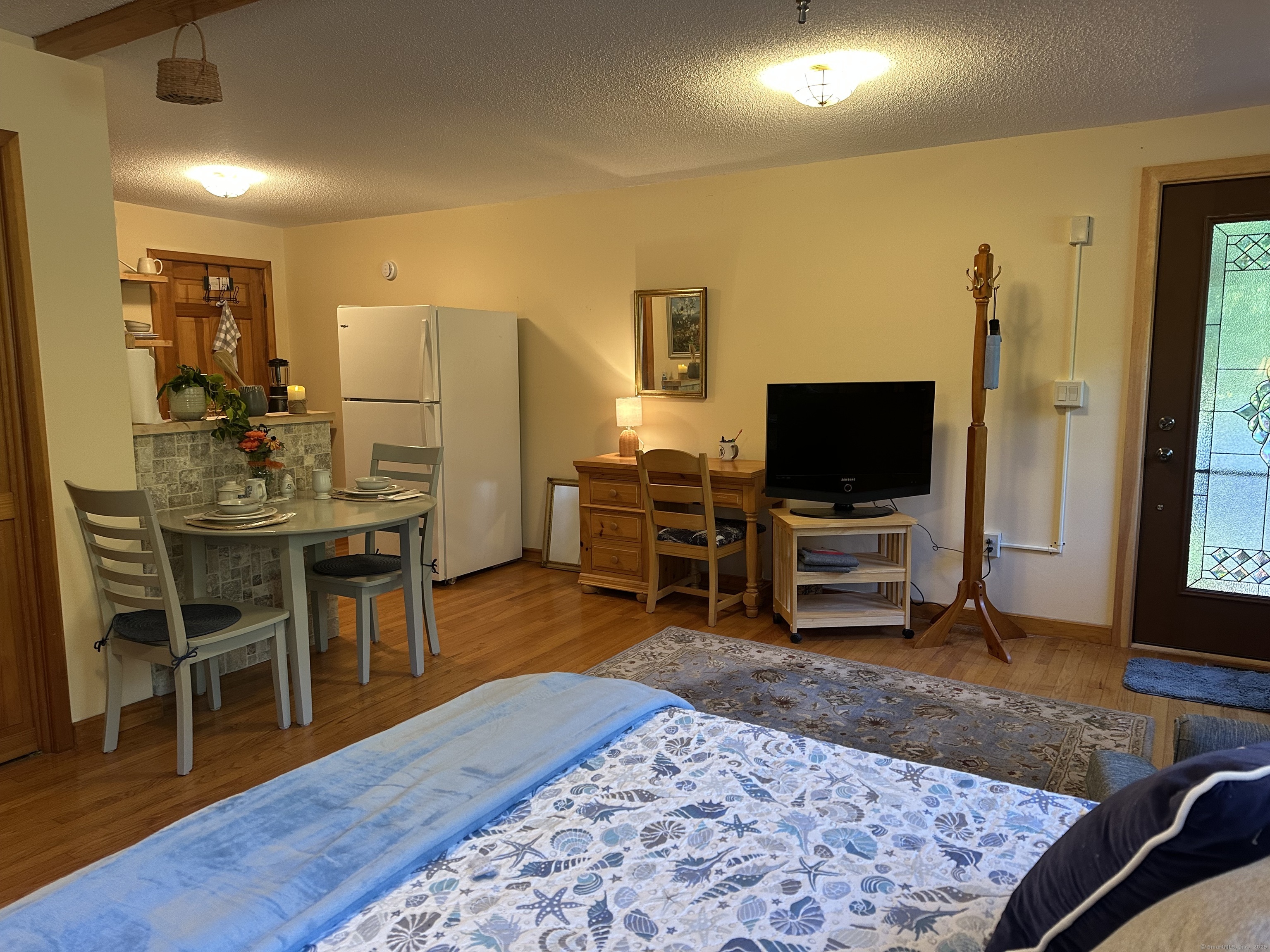 Voluntown, Connecticut 06384, United States, ,1 BathroomBathrooms,Residential,Active,231170