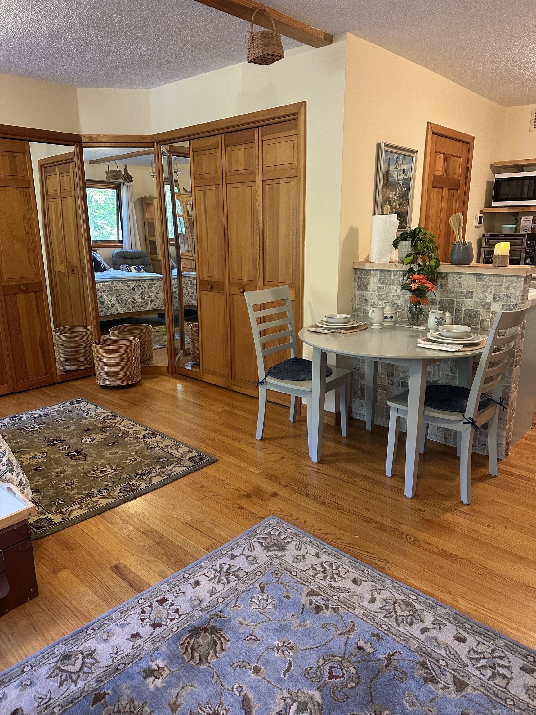 Voluntown, Connecticut 06384, United States, ,1 BathroomBathrooms,Residential,Active,231170