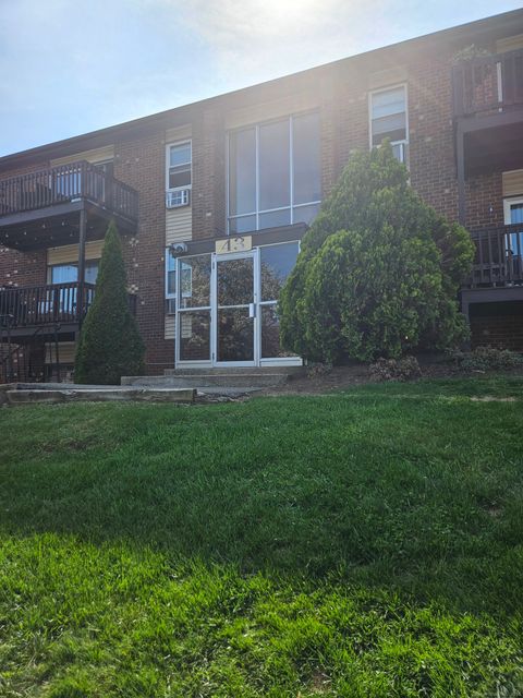 43 Balance Rock Road APT 17 Seymour CT 06483