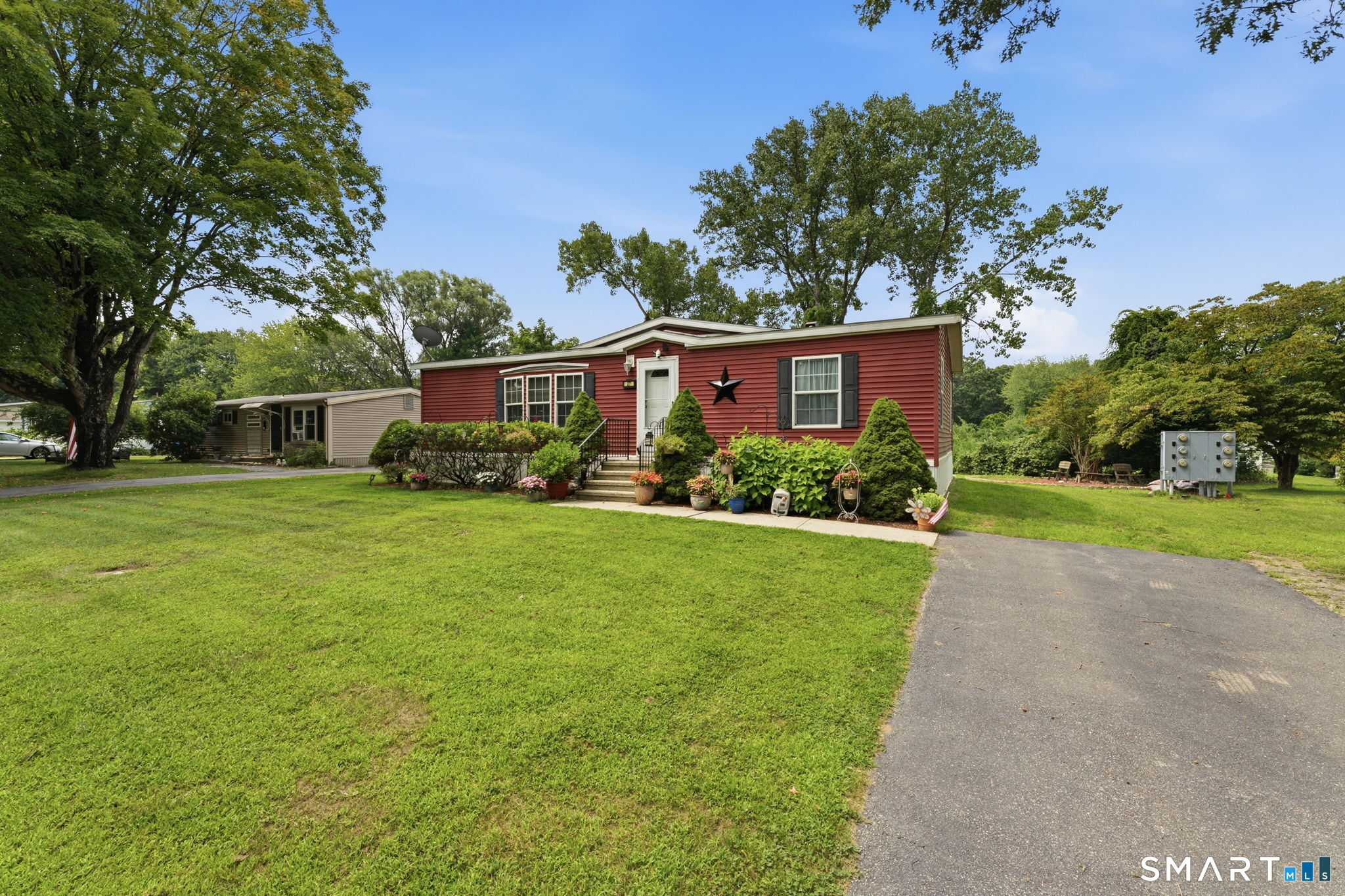 27 Skylark Road