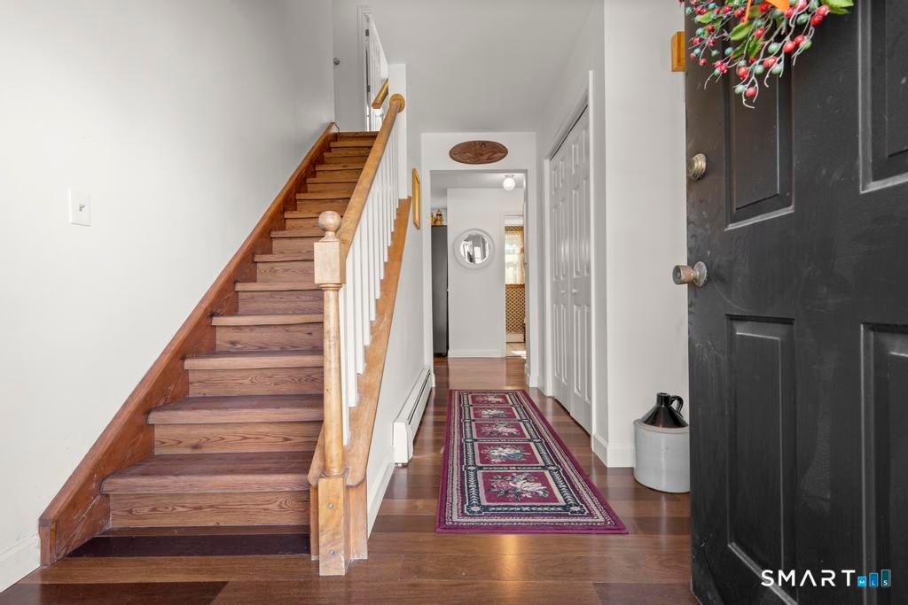 Photo of 290 Tanglewood Circle, Milford, CT 06461 (MLS # 24166327)