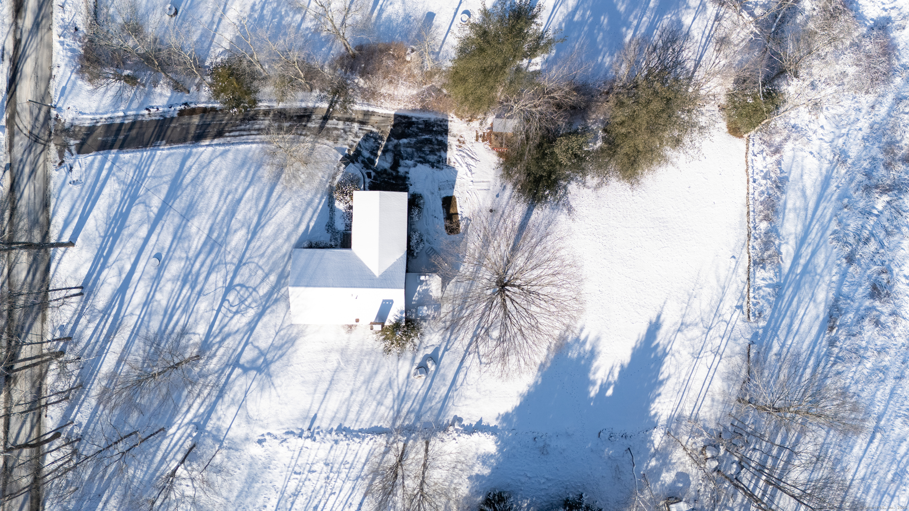 Colchester, Connecticut 06415, United States, 3 Bedrooms Bedrooms, ,2 BathroomsBathrooms,Residential,Pending,14851