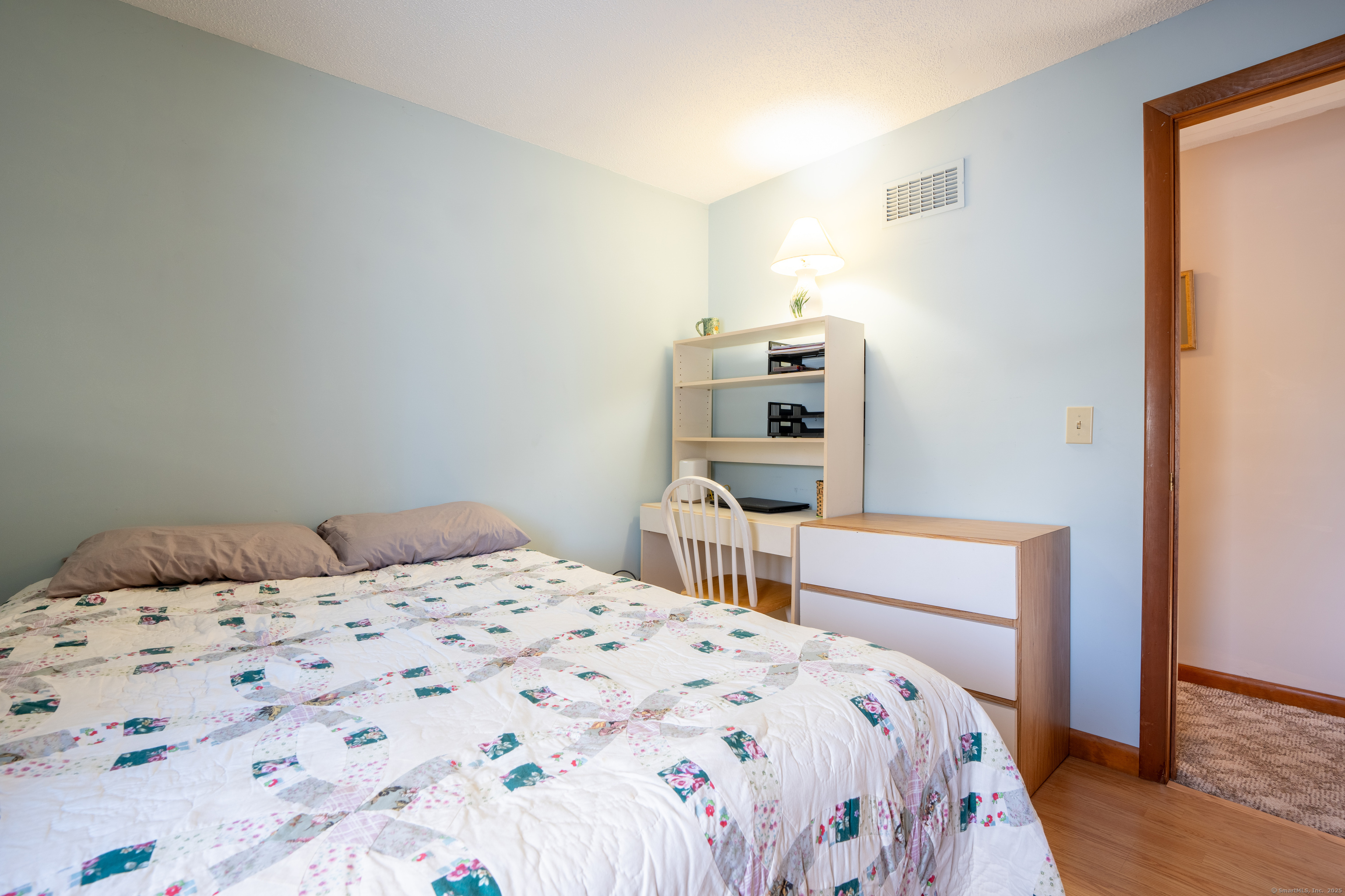 Colchester, Connecticut 06415, United States, 3 Bedrooms Bedrooms, ,2 BathroomsBathrooms,Residential,Pending,14851