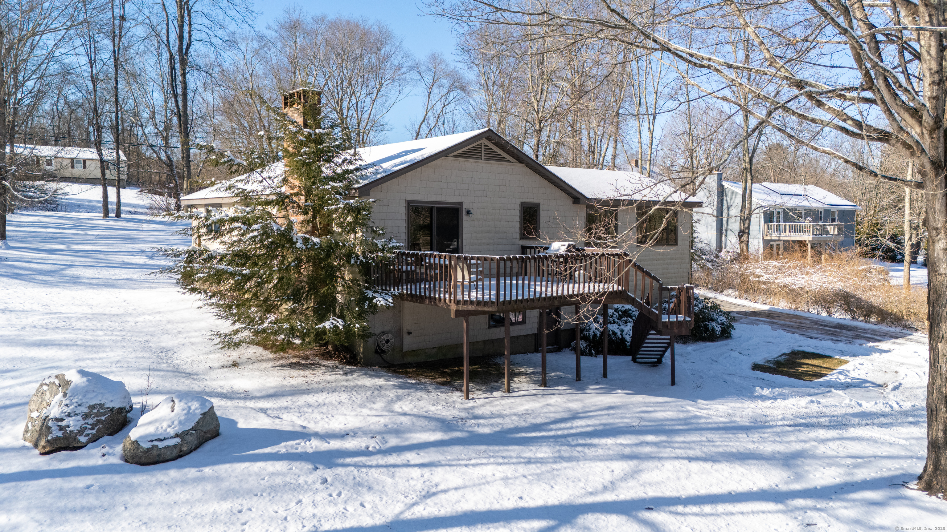 Colchester, Connecticut 06415, United States, 3 Bedrooms Bedrooms, ,2 BathroomsBathrooms,Residential,Pending,14851