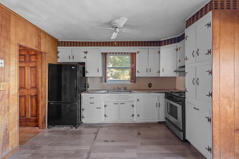 Tiny photo for 77 First Avenue, West Haven, CT 06516 (MLS # 24135001)