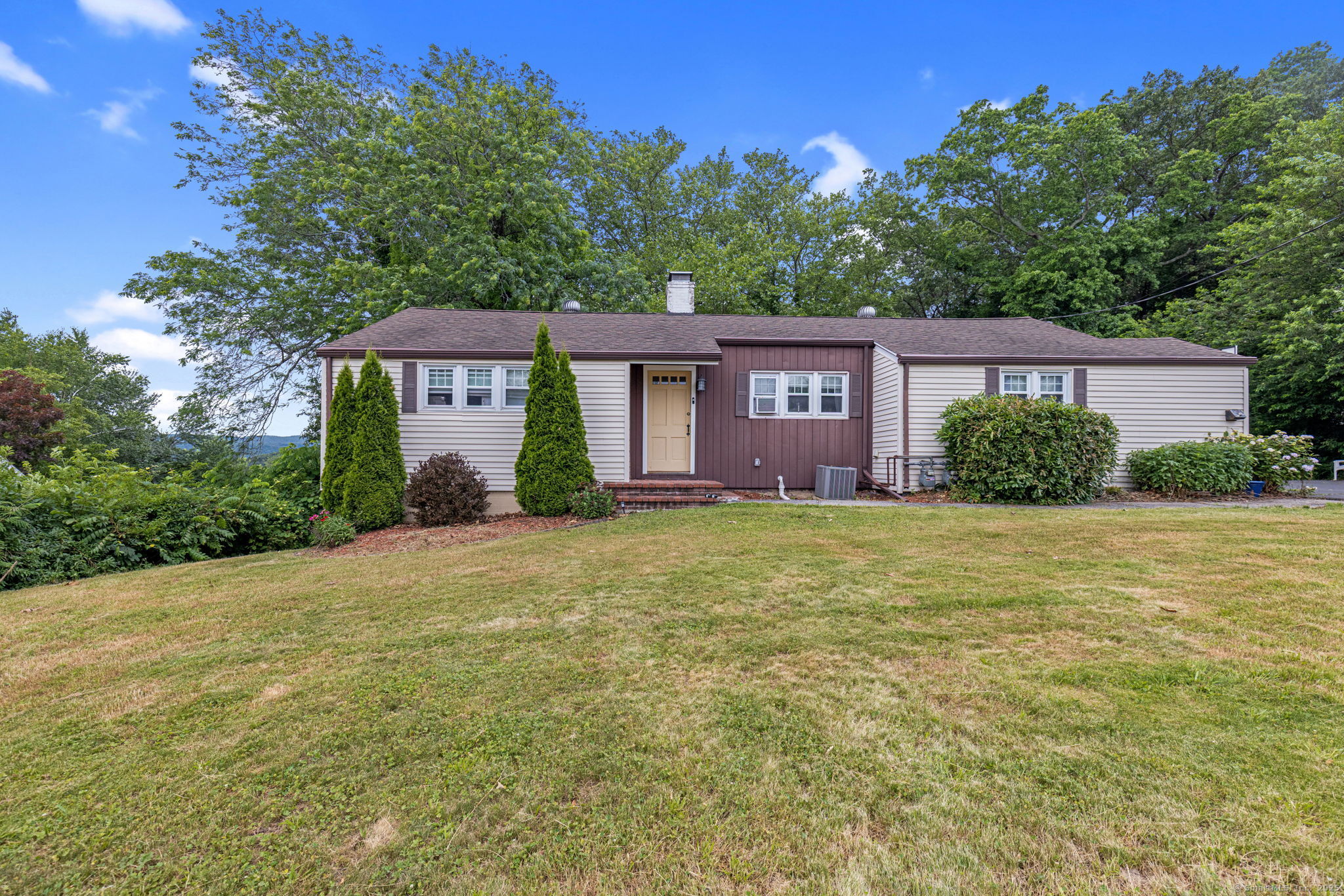 380 Long Hill Road