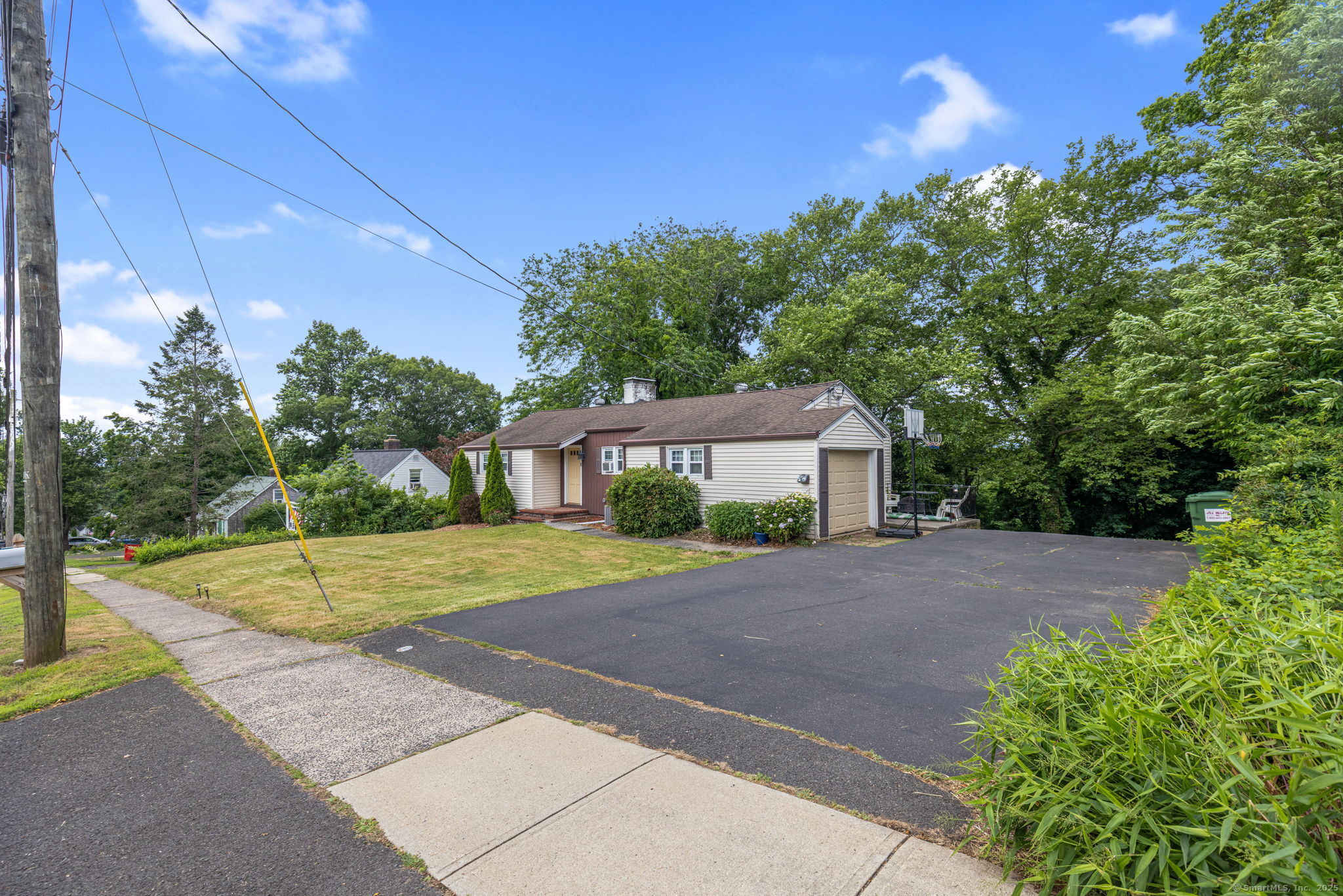 380 Long Hill Road