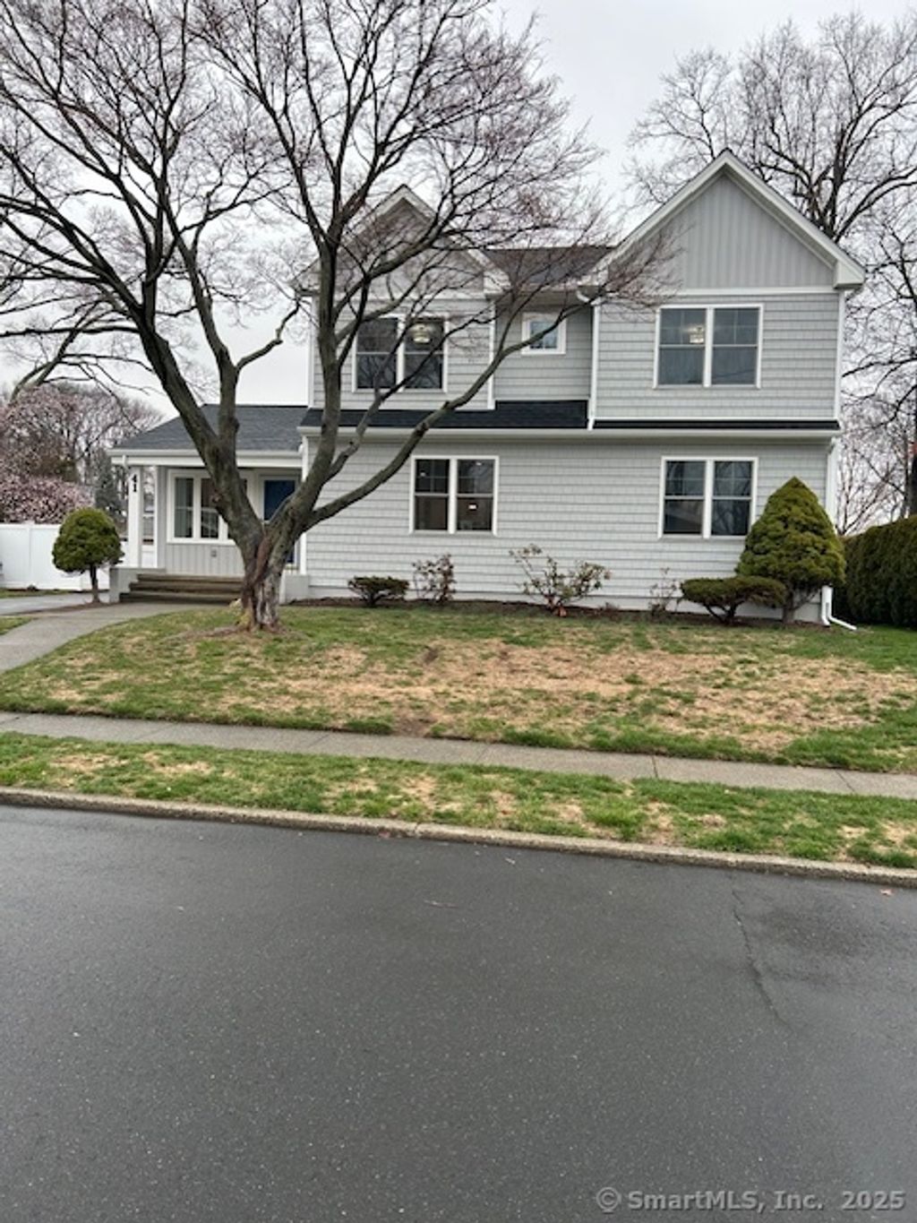 listing image 0