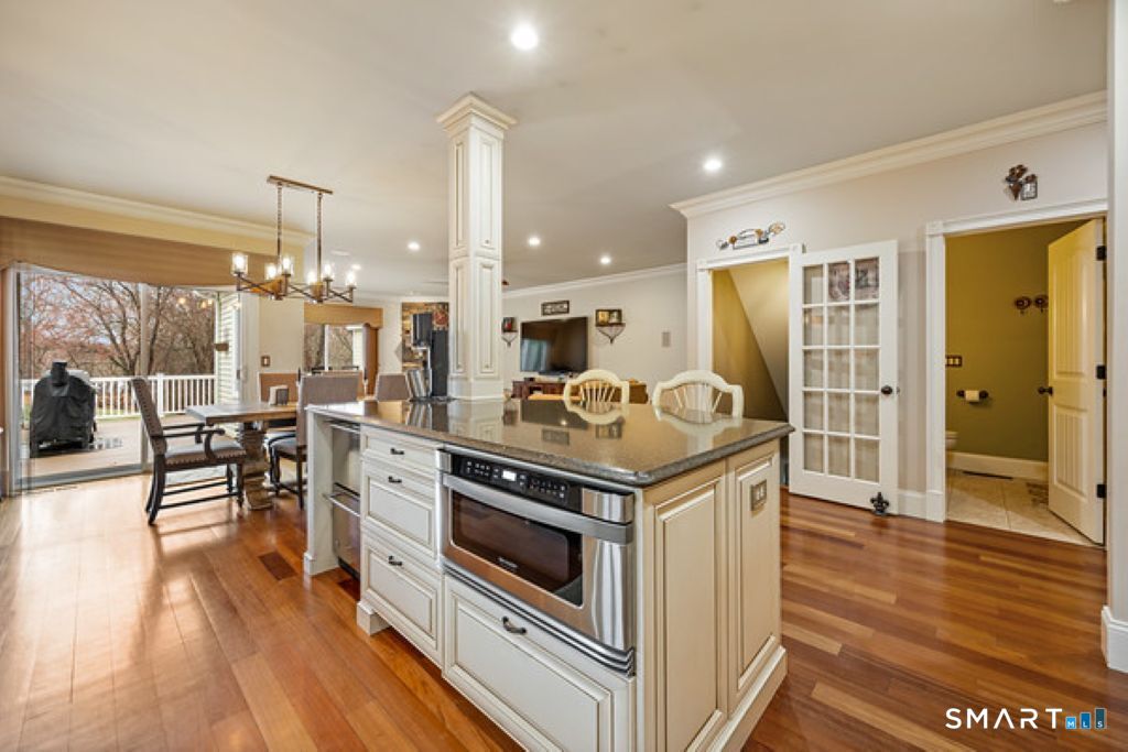 12 Spindle Hill Road 5E