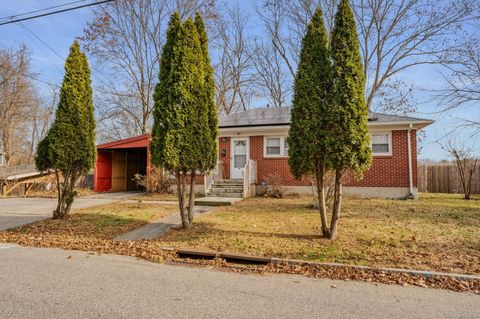 Photo of 15 Chapman Street, Windham, CT 06226 (MLS # 24144269)