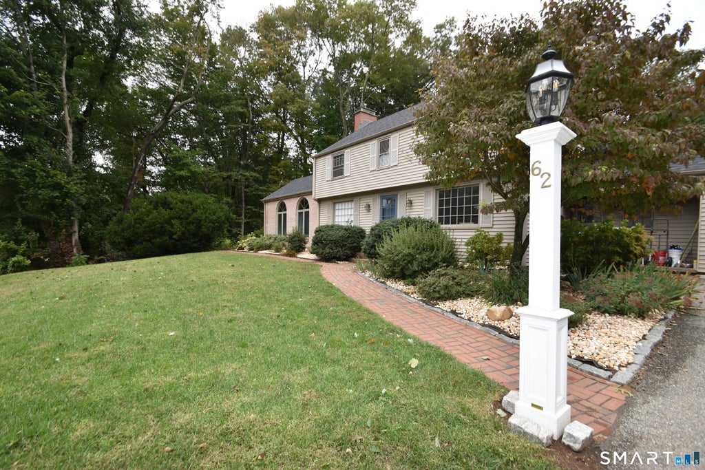 Photo of 62 Buttonball Lane, Glastonbury, CT 06033 (MLS # 24210297)