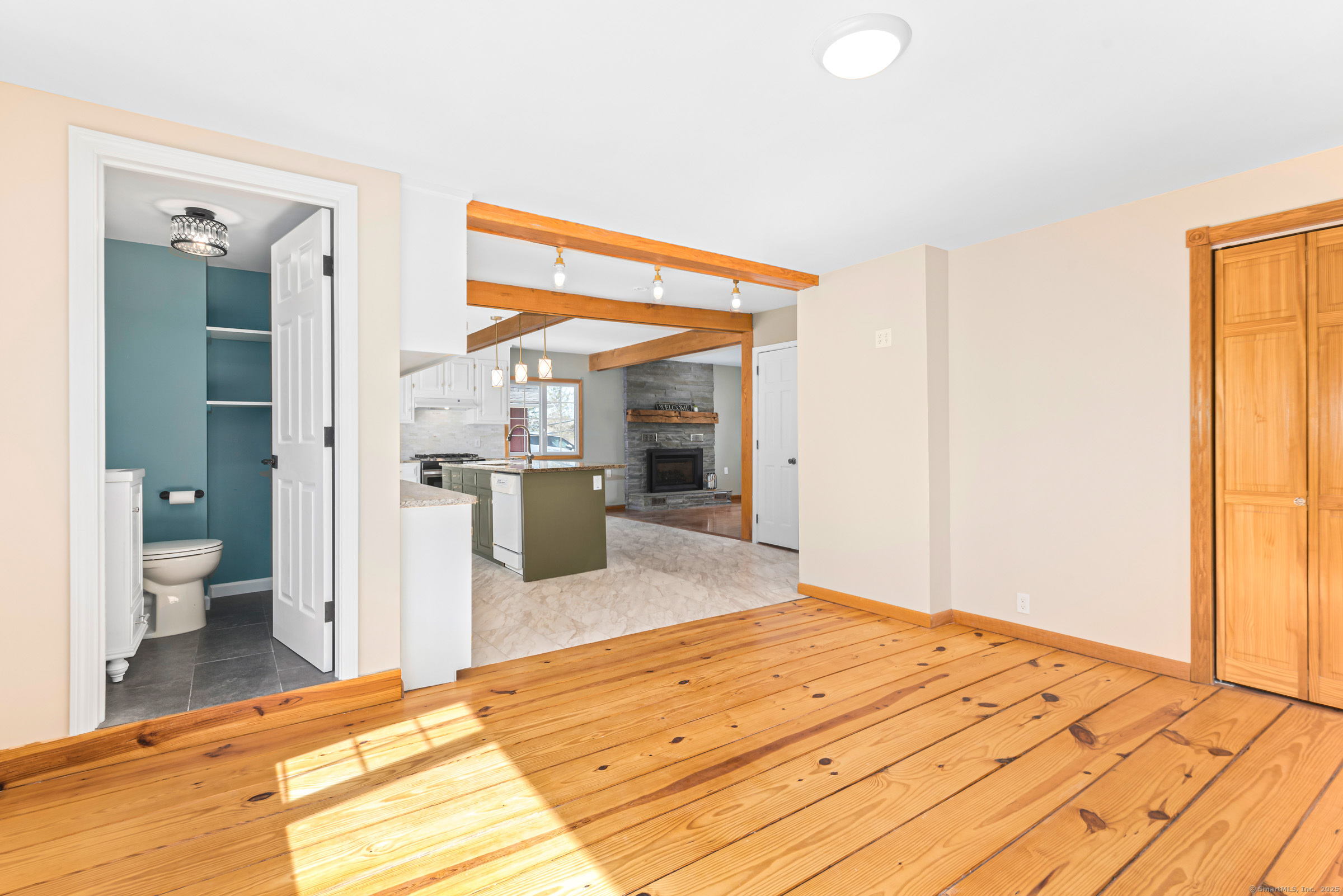 200 Battle Street, Somers, Connecticut image 9