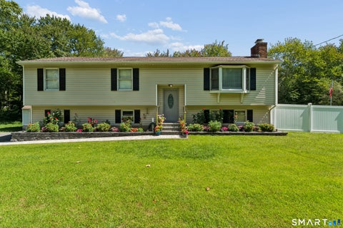 Homes For Sale - 5 Sherwood Drive<br/> New Haven County, Prospect, CT 06712