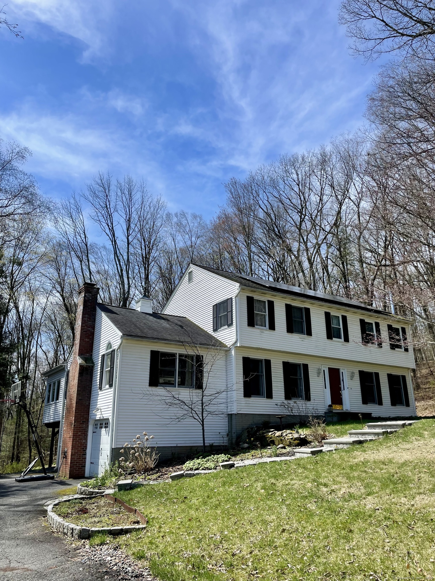 Property for Sale at Colonial Ridge Drive, New Milford, Connecticut - Bedrooms: 4 
Bathrooms: 3 
Rooms: 10  - $545,000