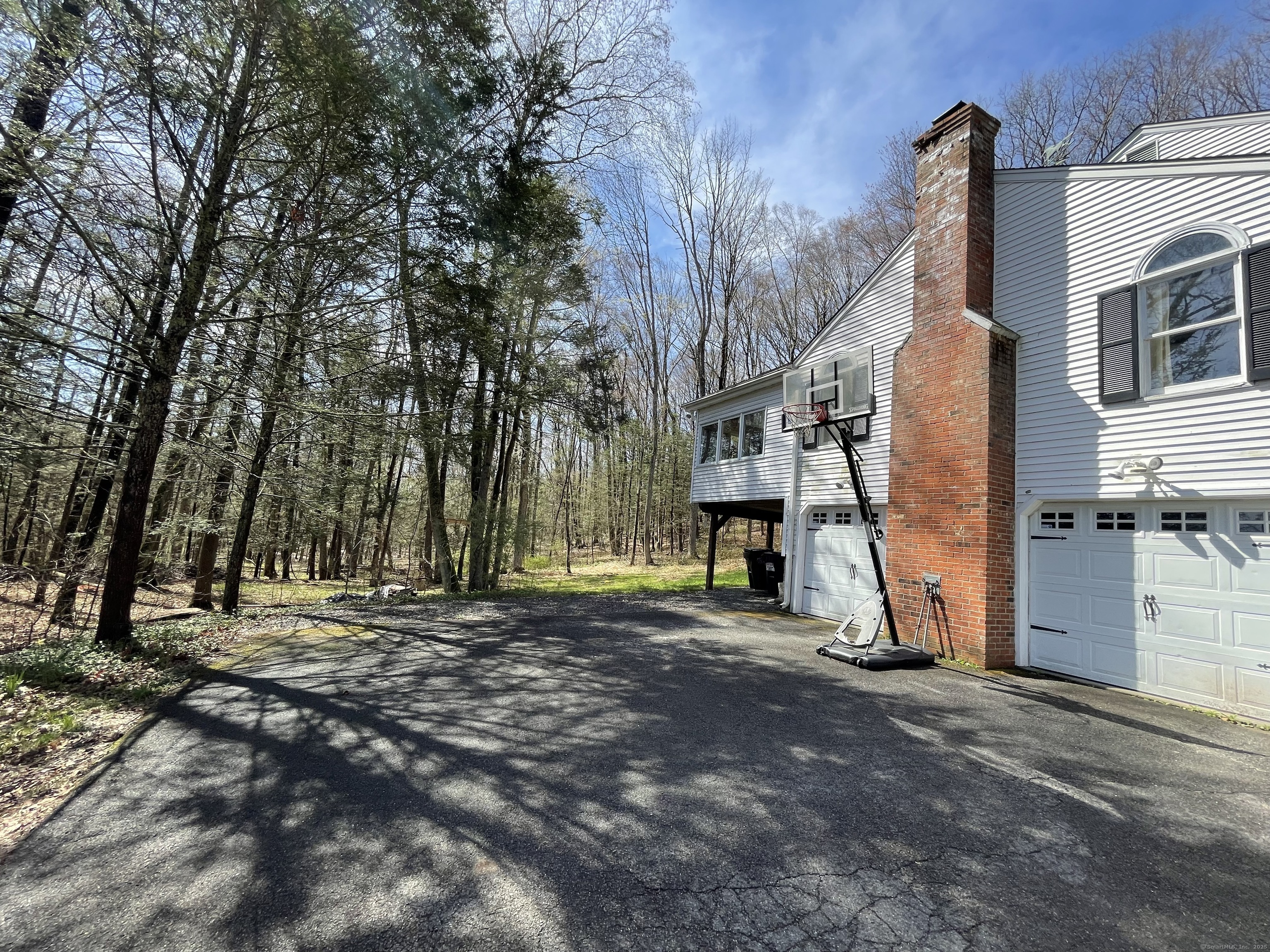 37 Colonial Ridge Drive, New Milford, Connecticut image 3