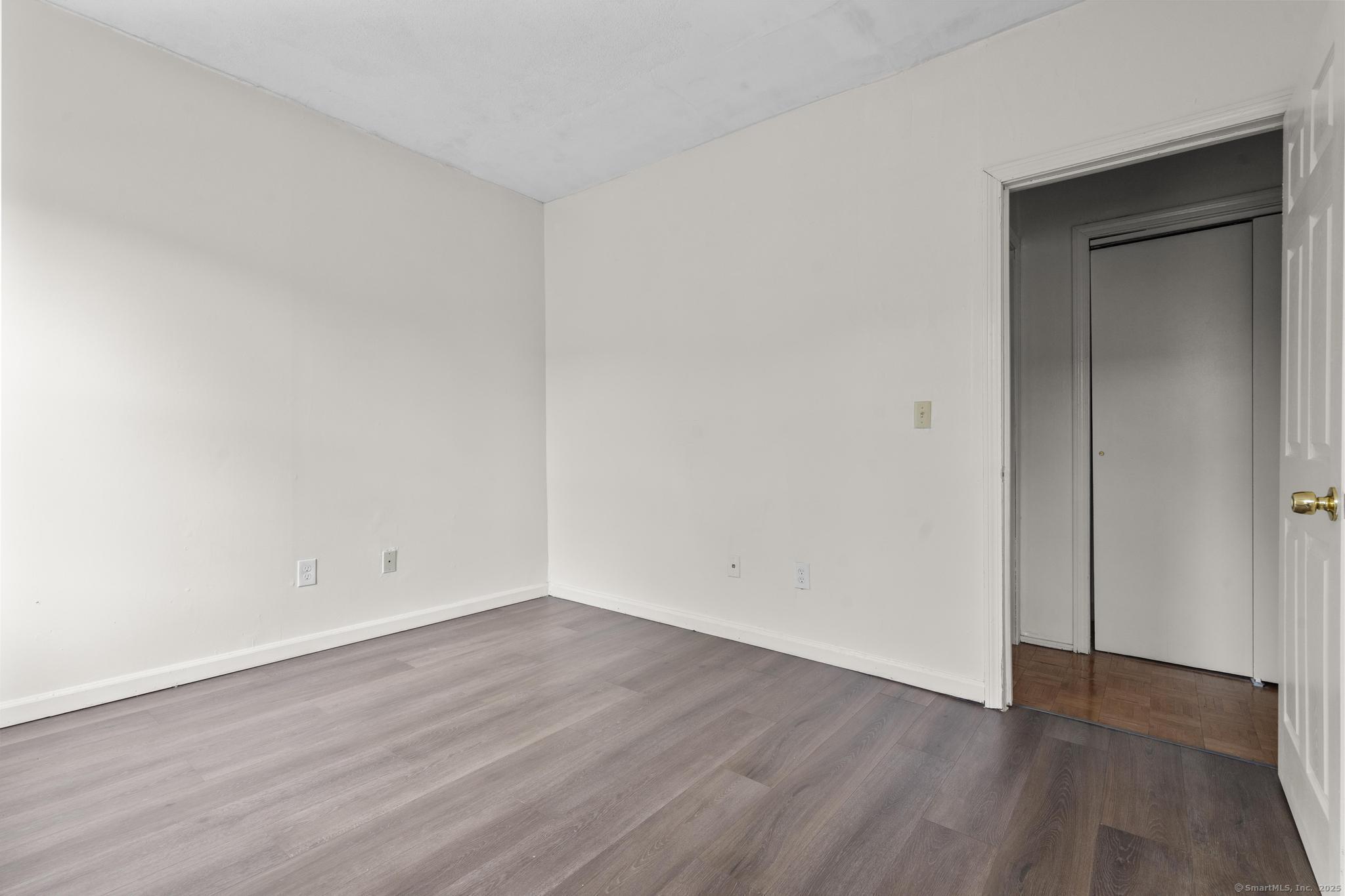 Hartford, Connecticut 06105, United States, 2 Bedrooms Bedrooms, ,Residential,Active,216036