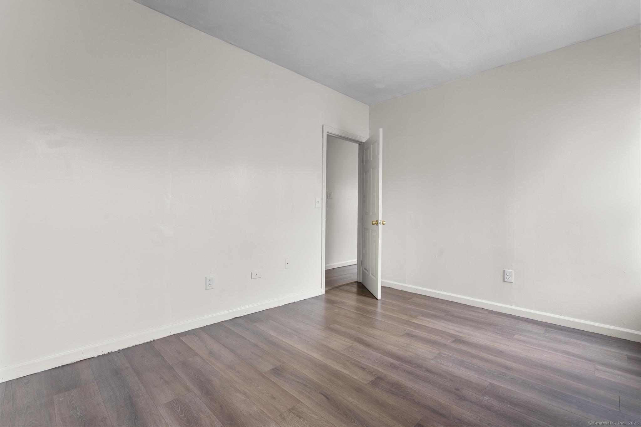 Hartford, Connecticut 06105, United States, 2 Bedrooms Bedrooms, ,Residential,Active,216036