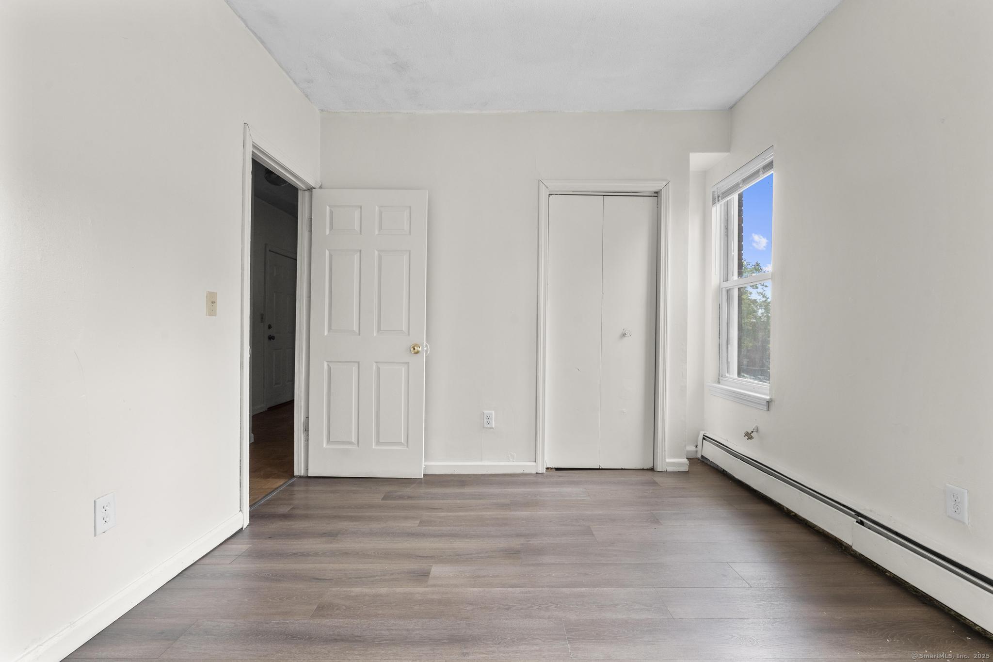 Hartford, Connecticut 06105, United States, 2 Bedrooms Bedrooms, ,Residential,Active,216036