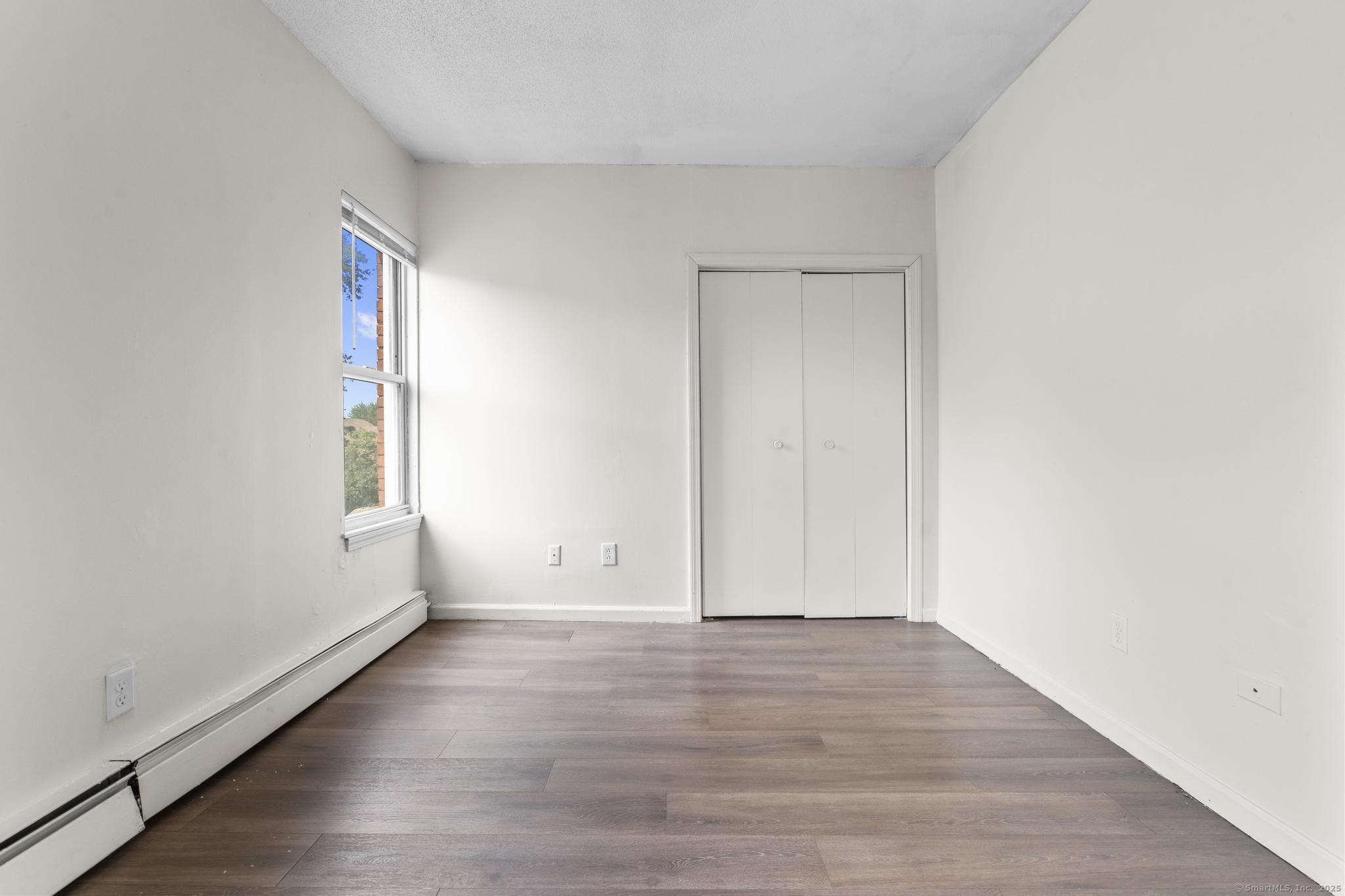 Hartford, Connecticut 06105, United States, 2 Bedrooms Bedrooms, ,Residential,Active,216036