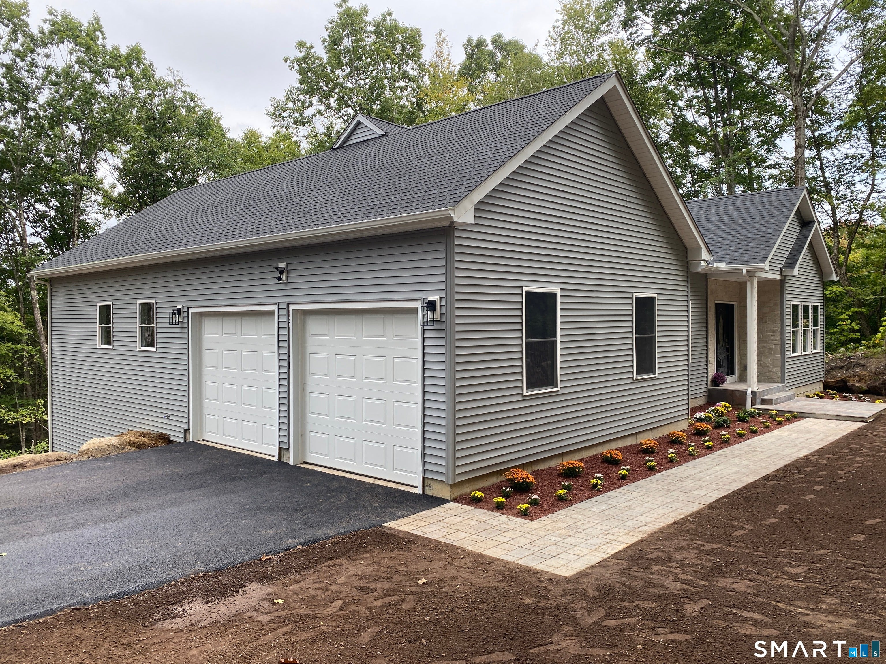 39 Ratlum Mountain Road