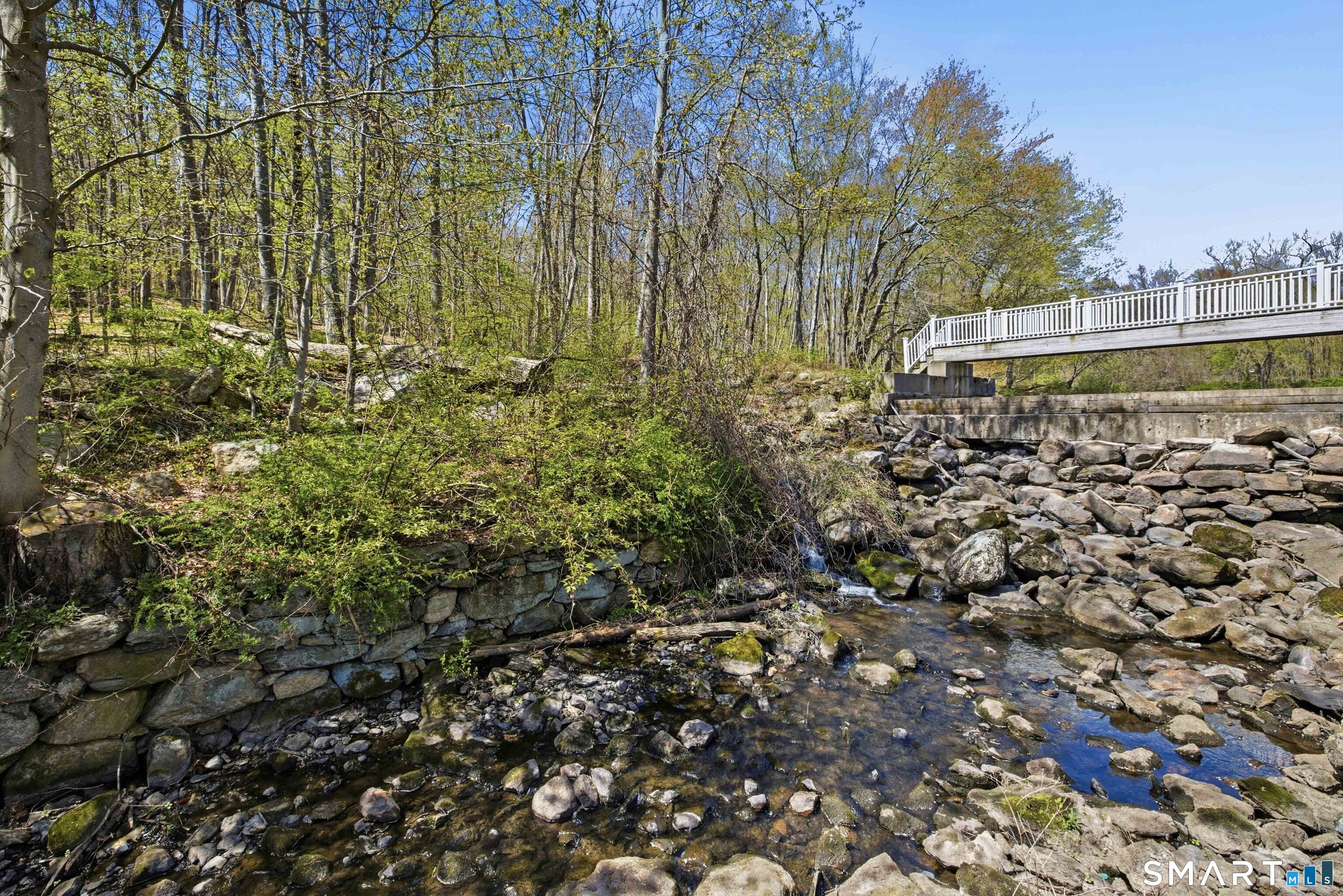 28 Armstrong Road C13