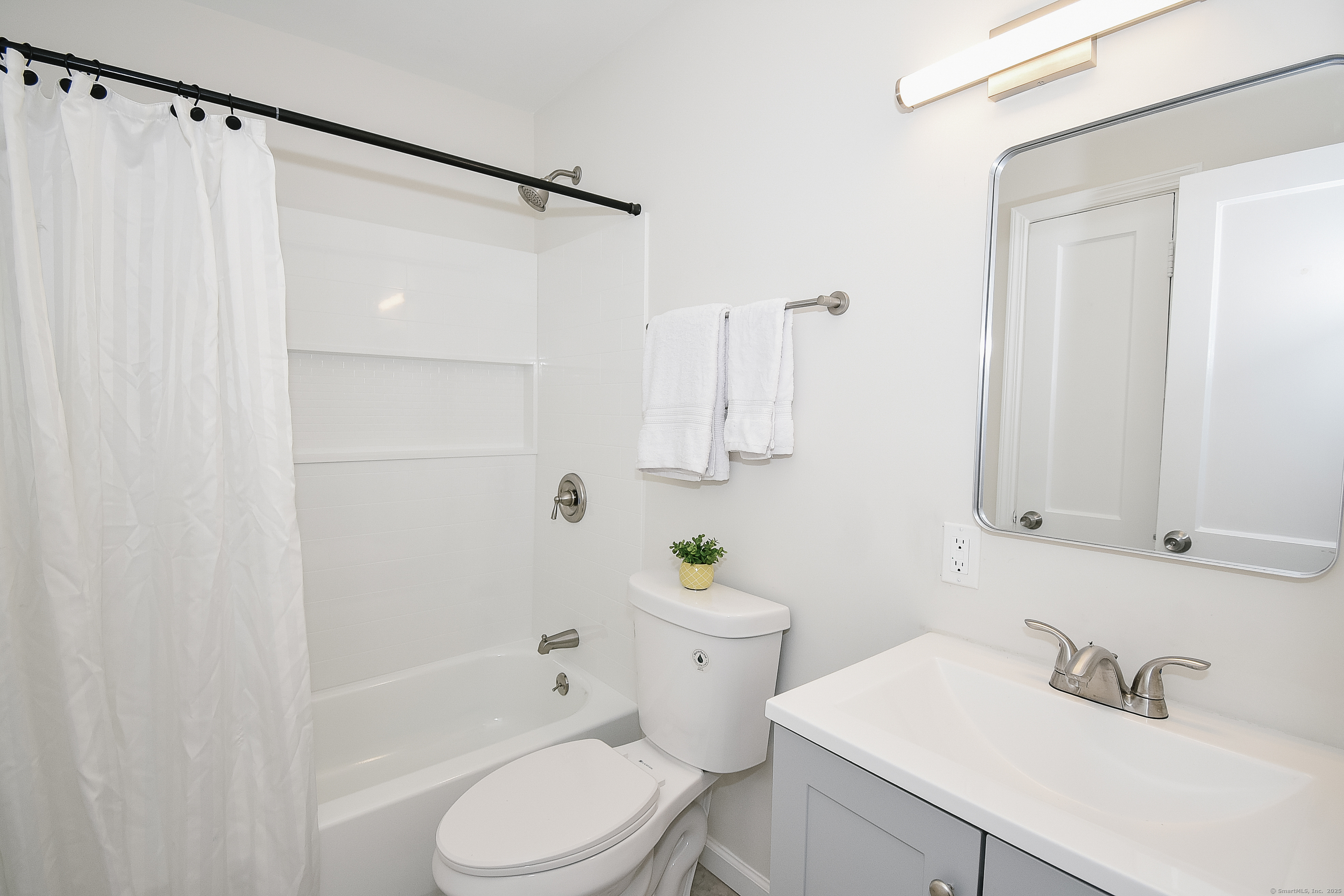 145 Westminster Street, Hamden, Connecticut image 14