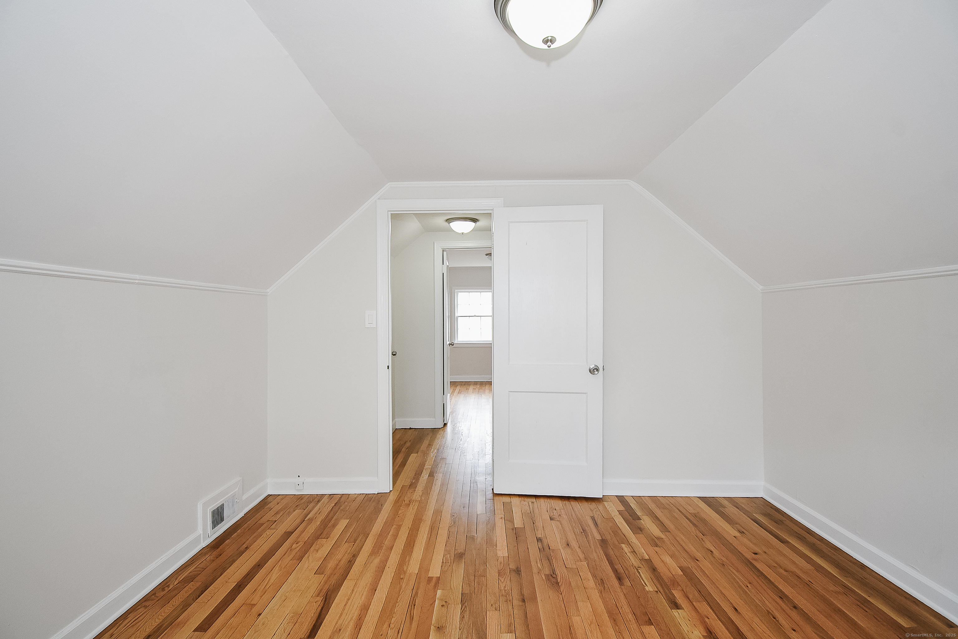145 Westminster Street, Hamden, Connecticut image 24