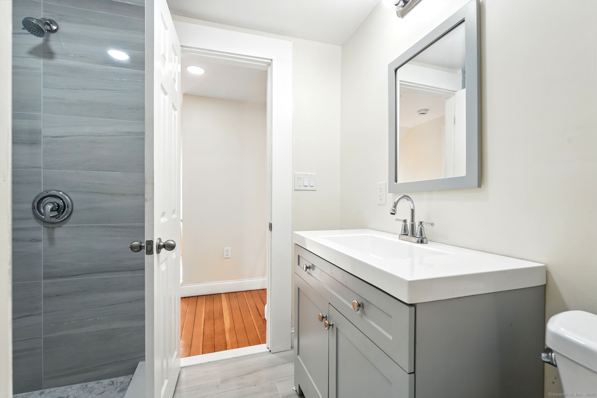 576 Main Street, Somers, Connecticut image 27