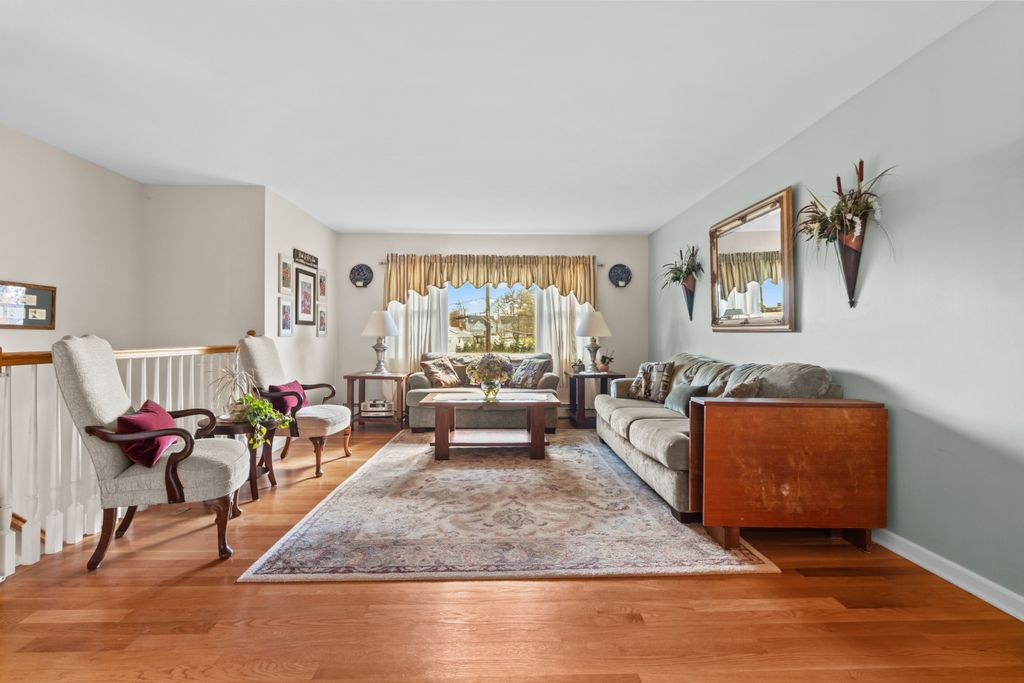 Photo of 16 Katy Lane, Norwalk, CT 06851 (MLS # 24138769)