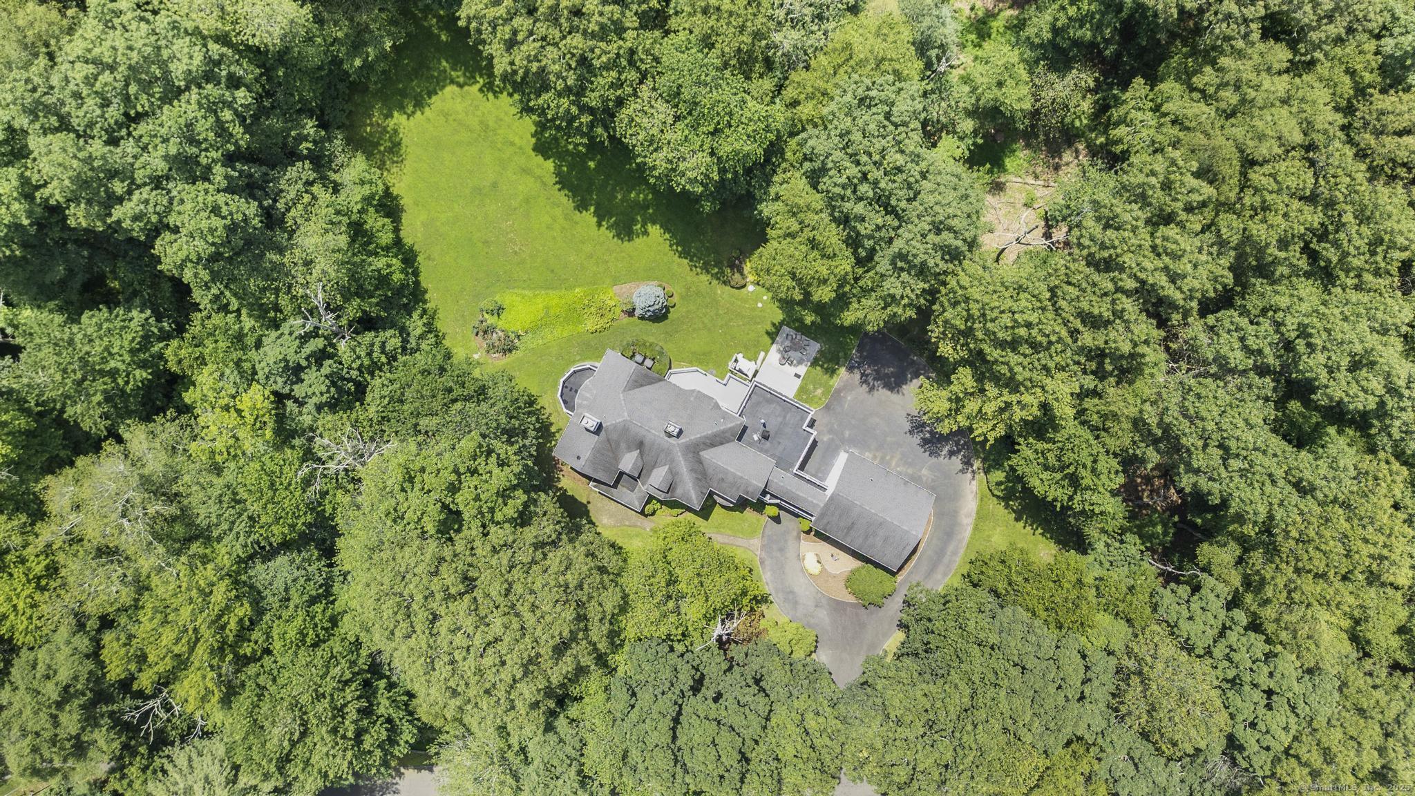 101 Brambley Hedge Circle