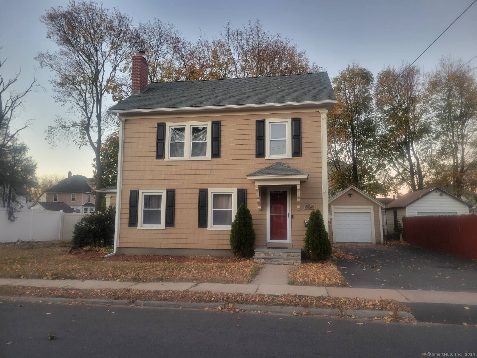 Rental Property at 22 Tower Road, East Hartford, Connecticut - Bedrooms: 1 
Bathrooms: 2 
Rooms: 7  - $1,500 MO.