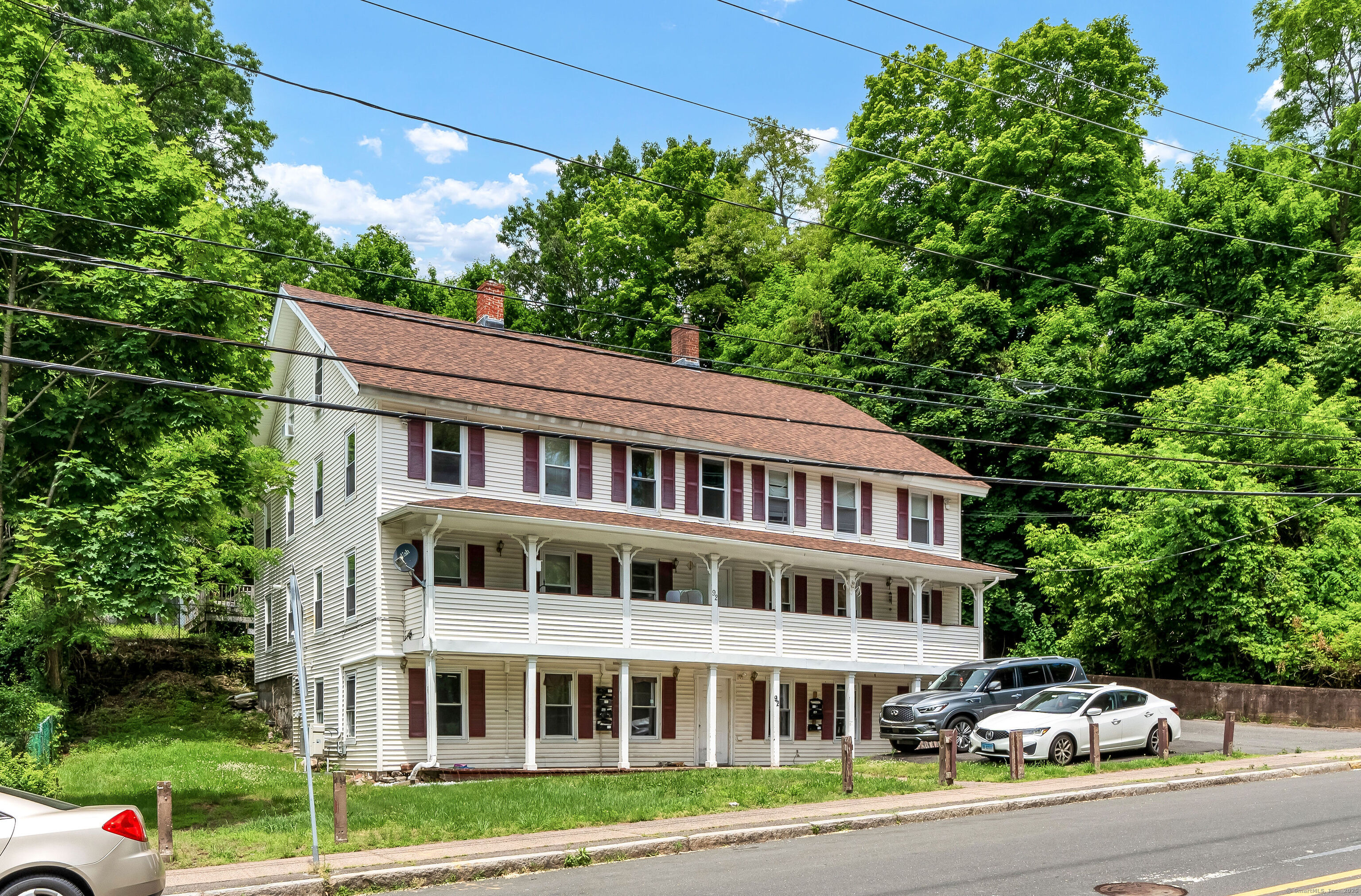 Property for Sale at W Main Street, Vernon, Connecticut - Bedrooms: 17 
Bathrooms: 9 
Rooms: 32  - $949,000