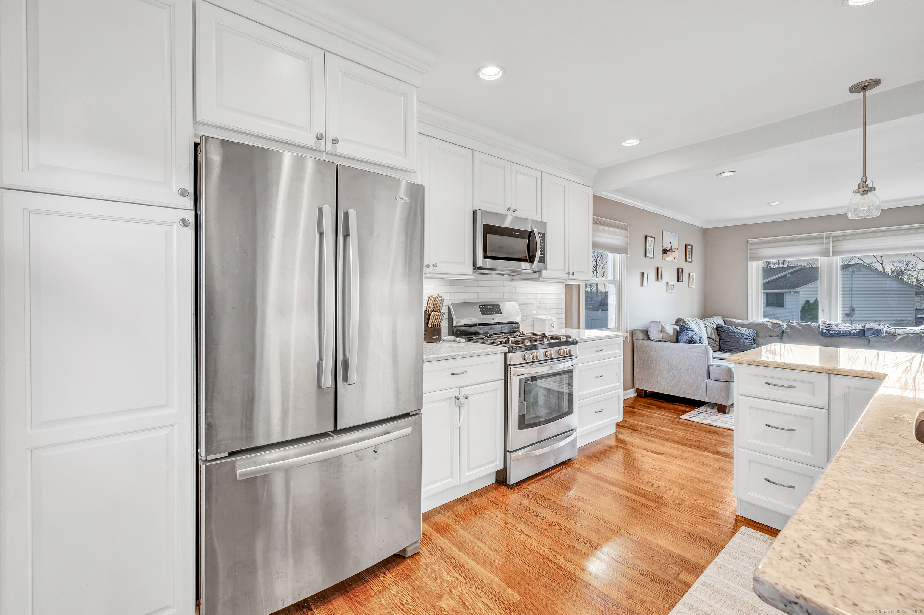 63 Contact Drive, West Haven, Connecticut image 9