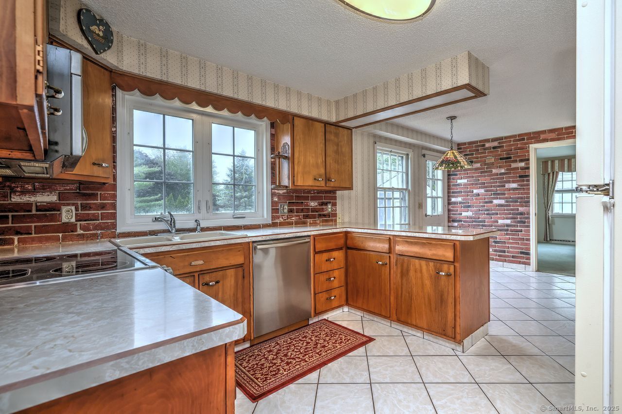 423 Baldwin Avenue, Meriden, Connecticut image 13