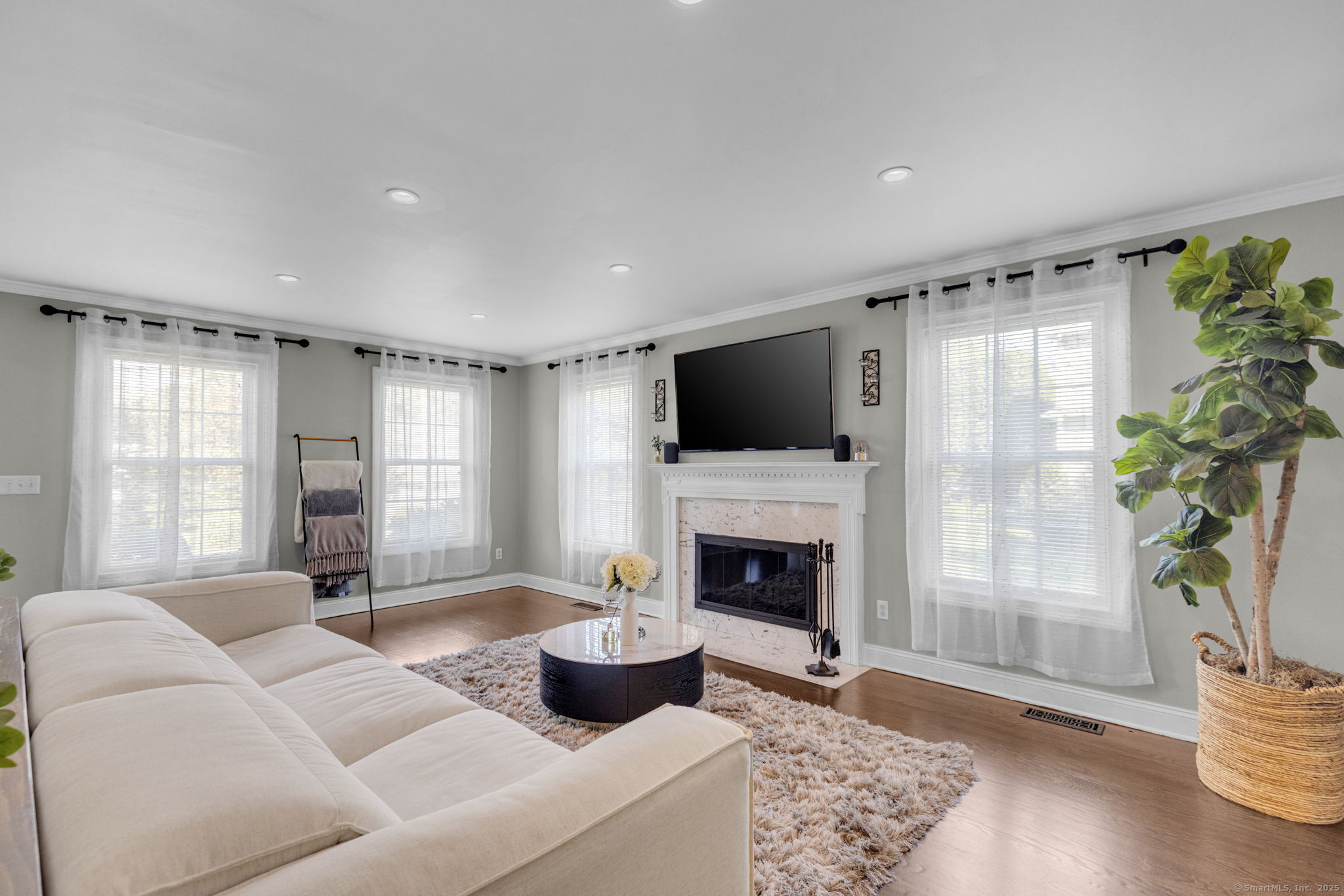 281 West Cedar Street