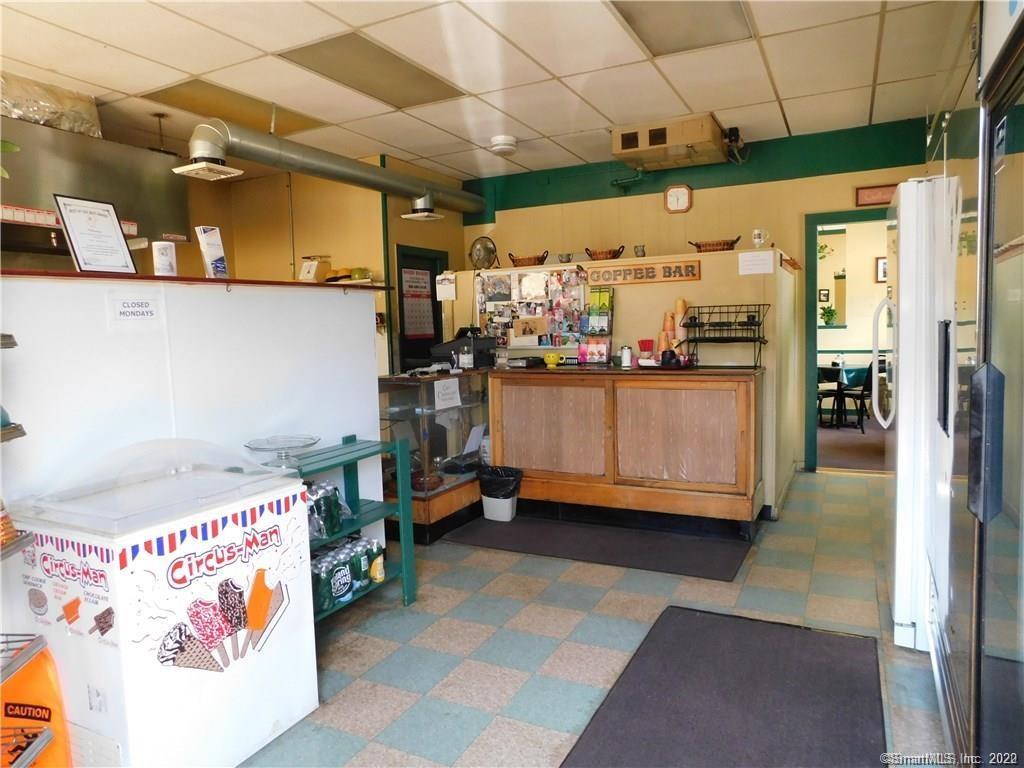1775 Poquonock Ave.