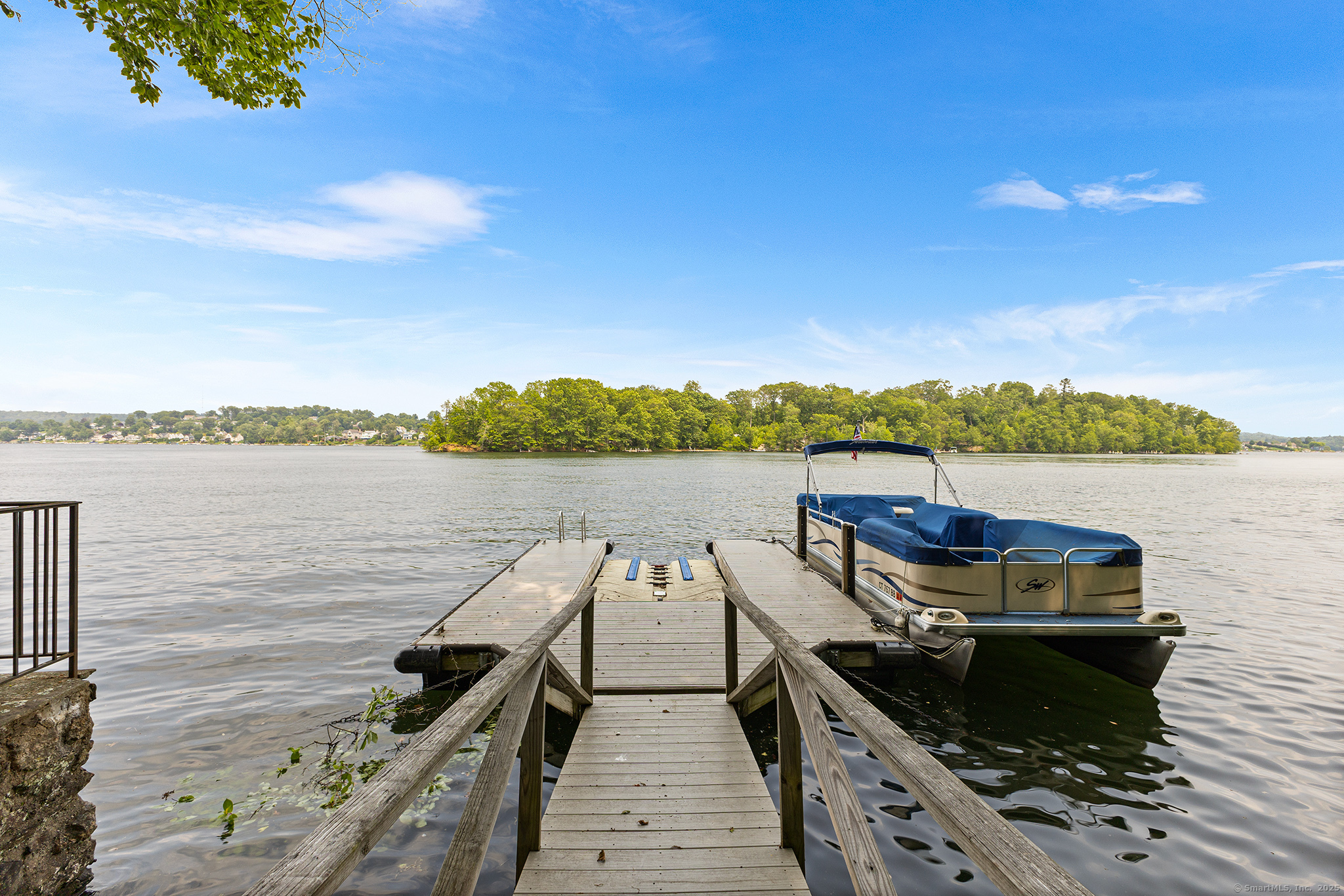 45 Lake Drive South