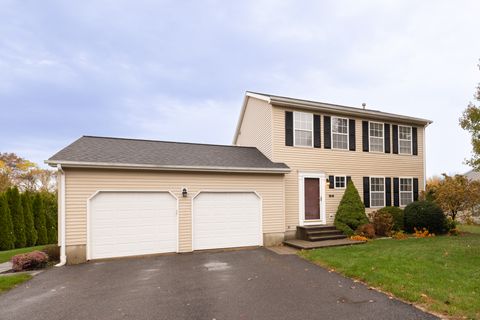 Photo of 90 Briarwood Lane, Middletown, CT 06457 (MLS # 24134291)