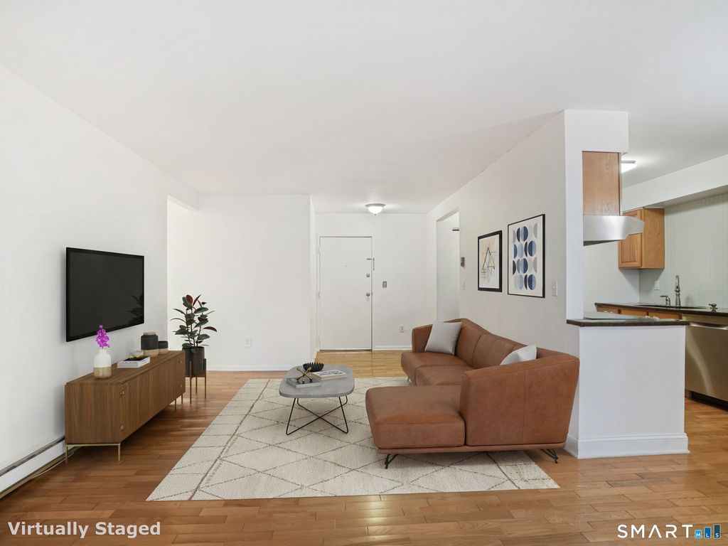 Photo of 910 Hope Street #5B, Stamford, CT 06907 (MLS # 24142043)