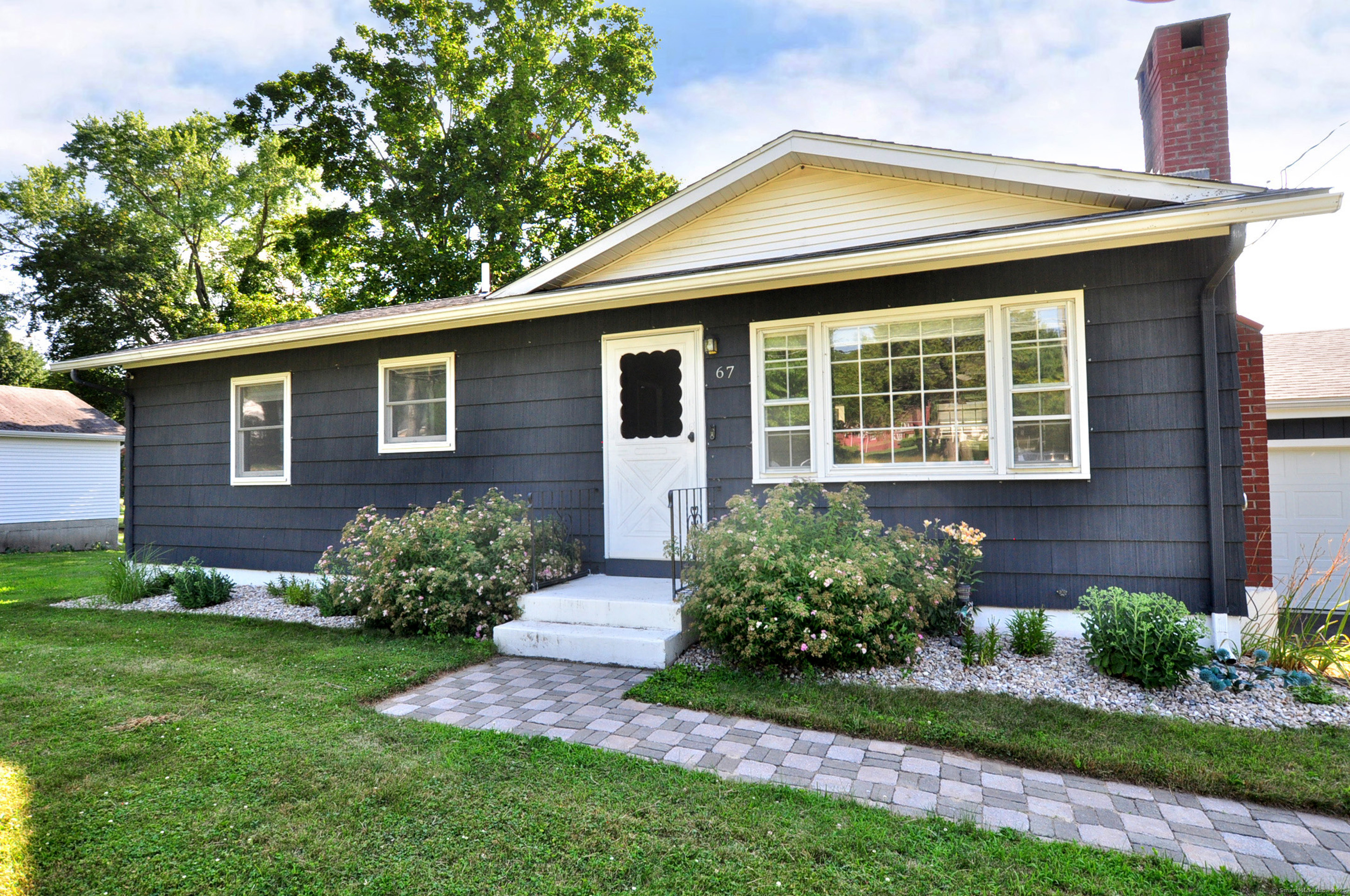 67 Welles Road