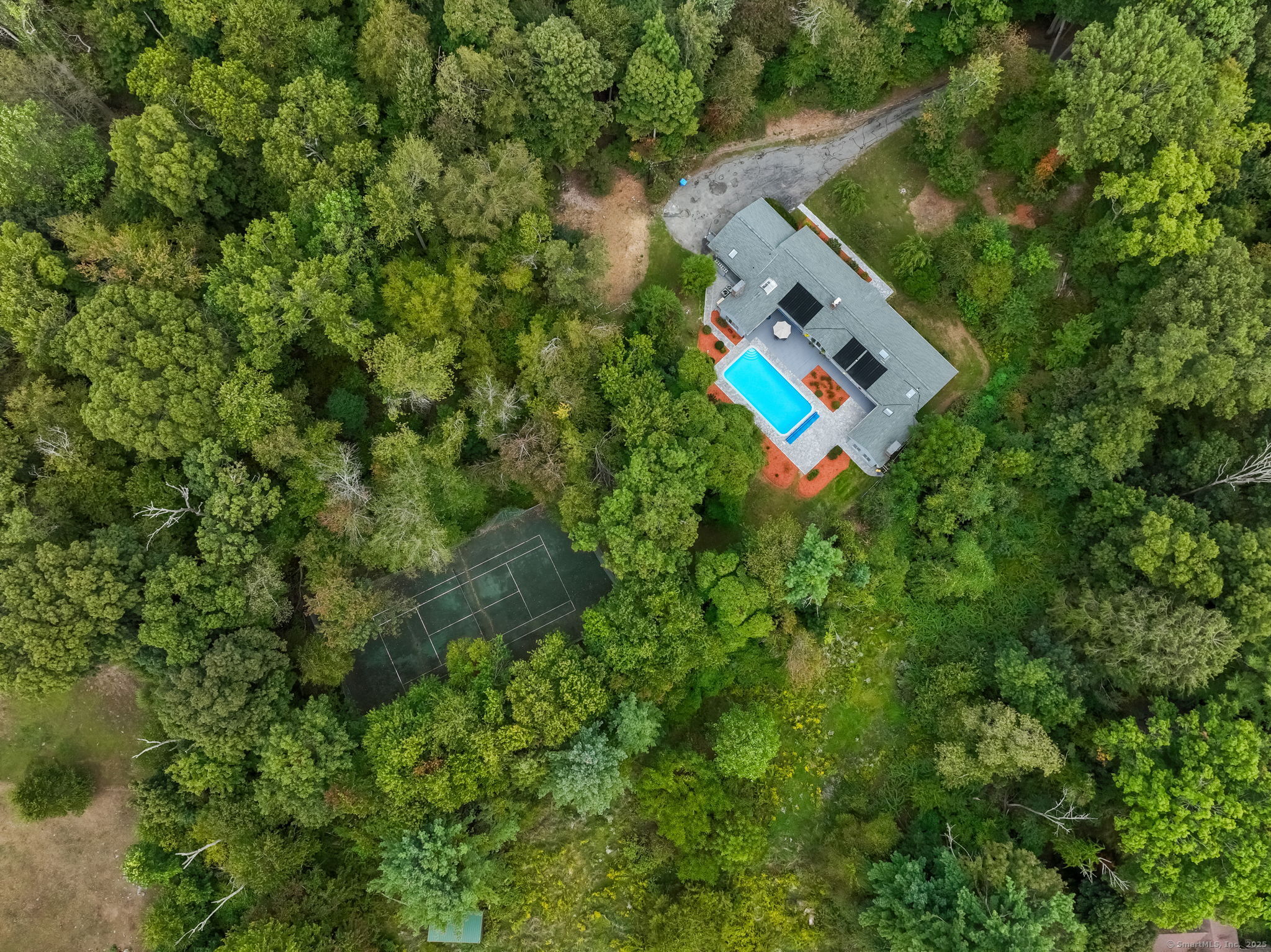 24 Pleasant Hill Road
