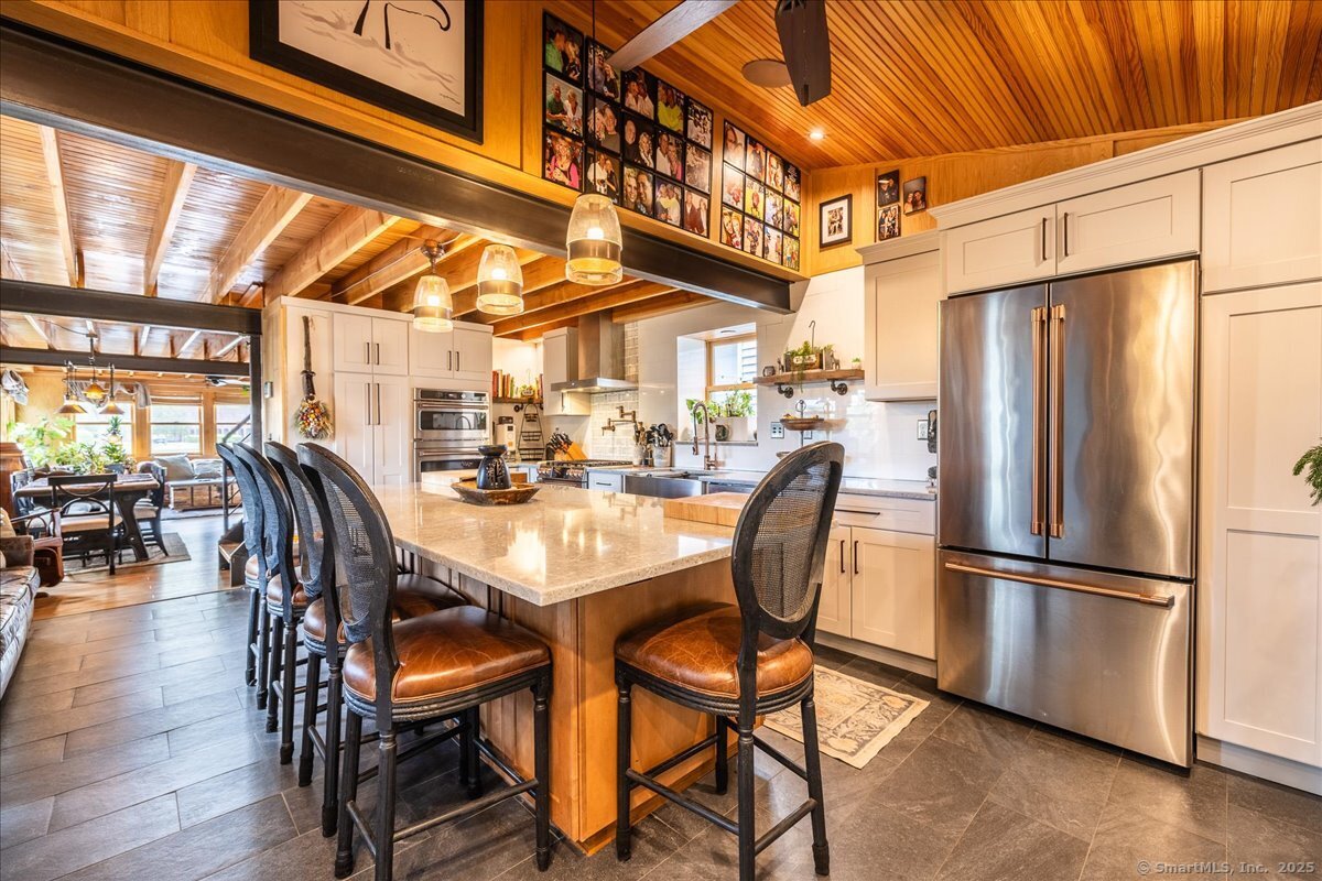311 Captain Thomas Boulevard, West Haven, Connecticut image 9