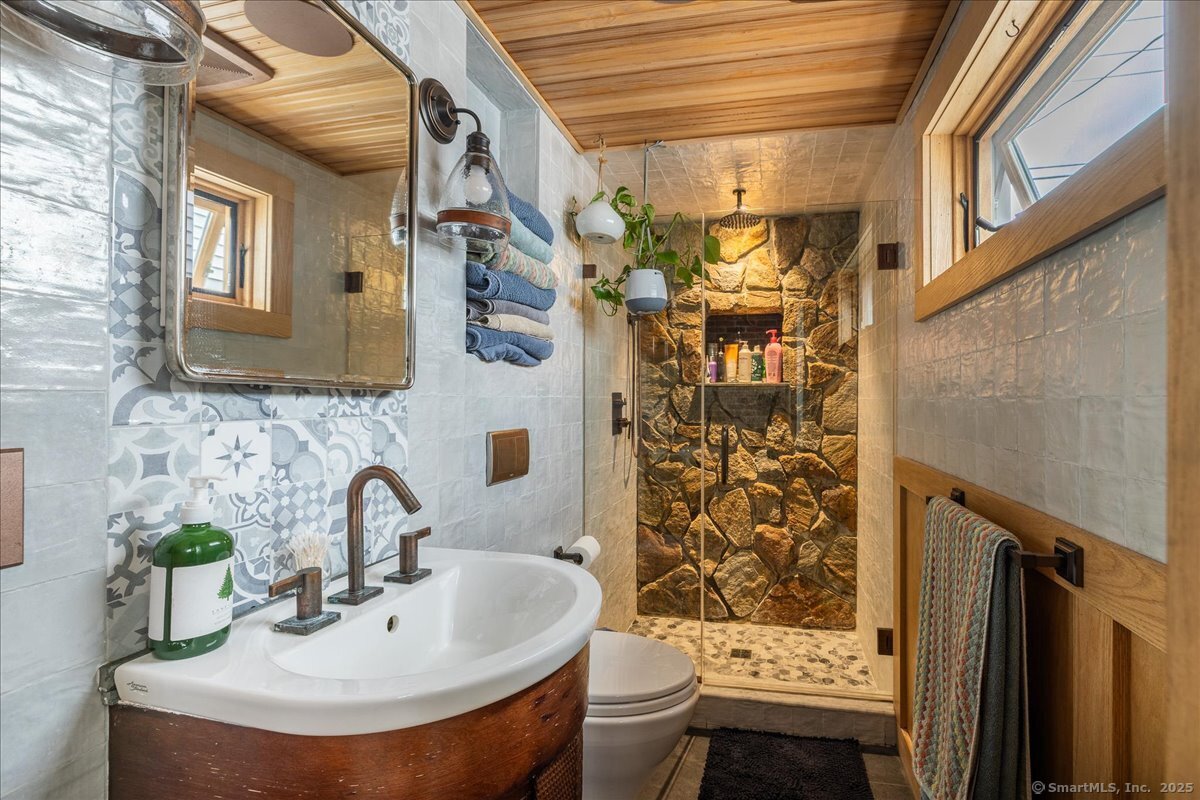311 Captain Thomas Boulevard, West Haven, Connecticut image 20